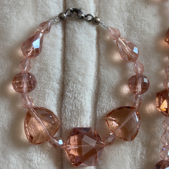 Crystal faceted glass beaded necklace and bracelet set - Picture 3 of 7